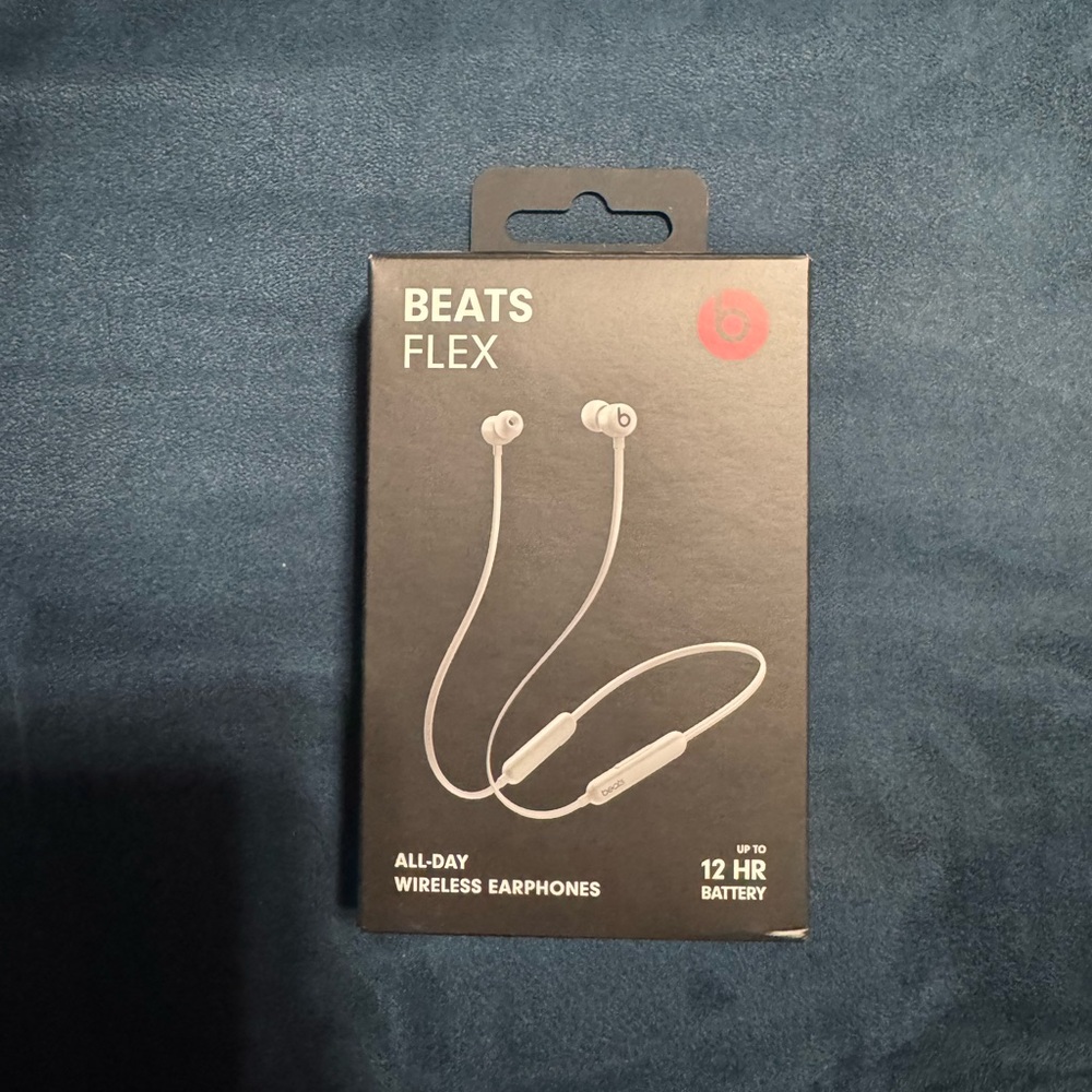 COPY - Beats Flex Wireless Earphones - White